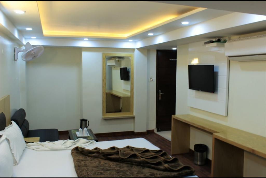 Hotel Le Mem Delhi  Esterno foto