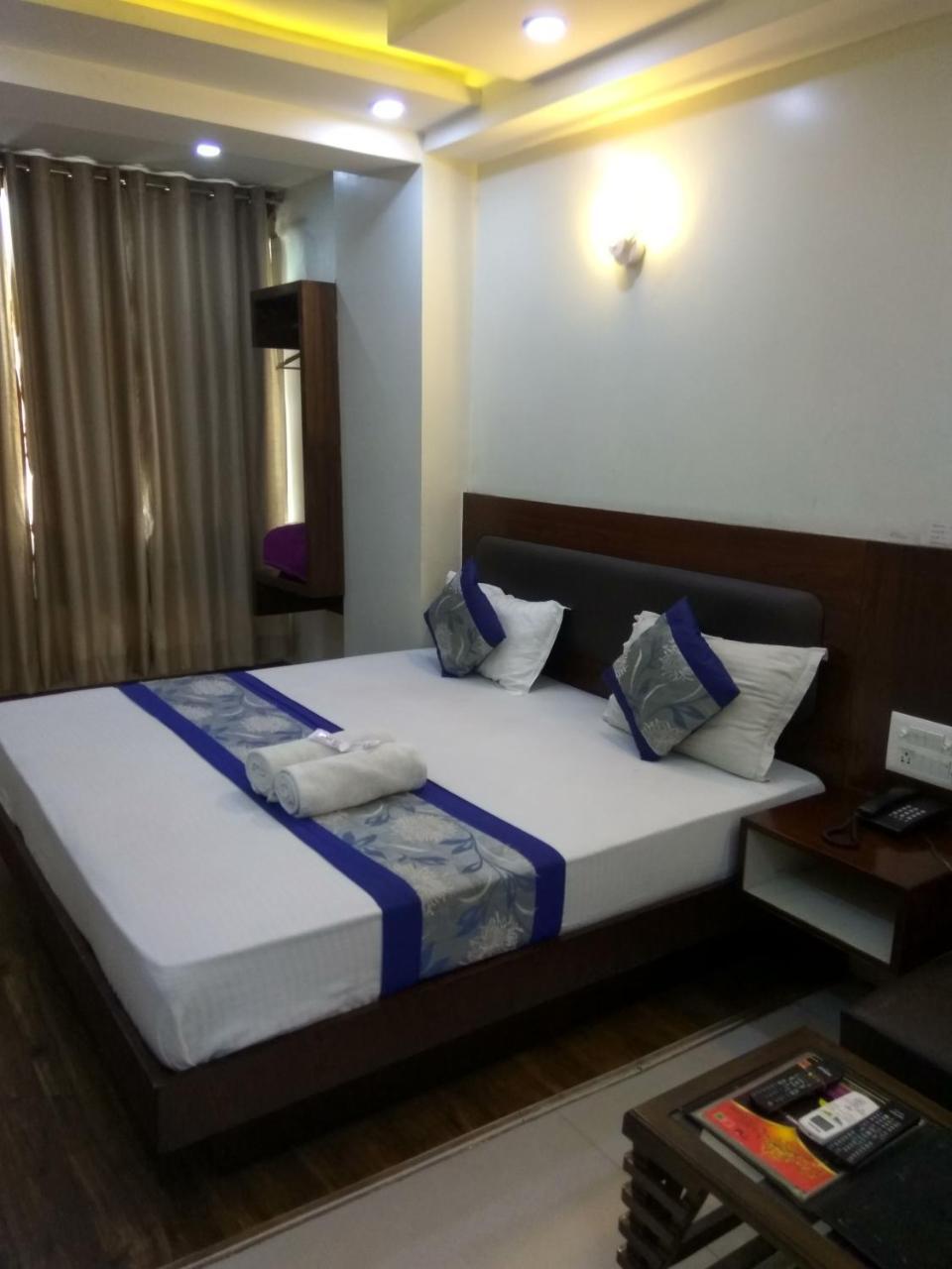 Hotel Le Mem Delhi  Esterno foto