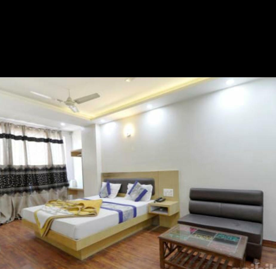 Hotel Le Mem Delhi  Esterno foto