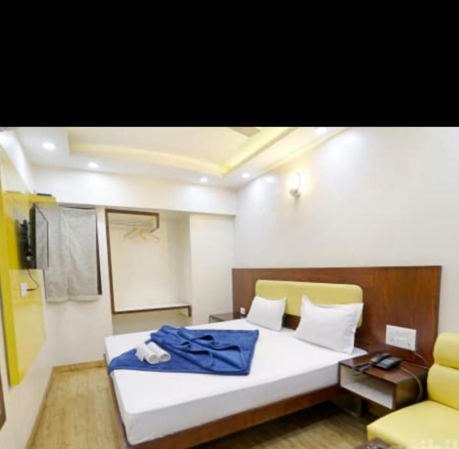 Hotel Le Mem Delhi  Esterno foto